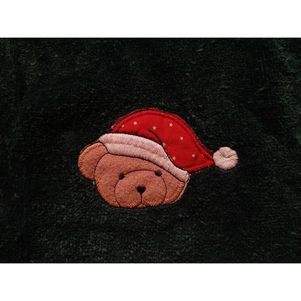 Set of 6 Vtg Embroidered Bath, Hand & Fingertip Christmas Towels w/ Teddy Bear